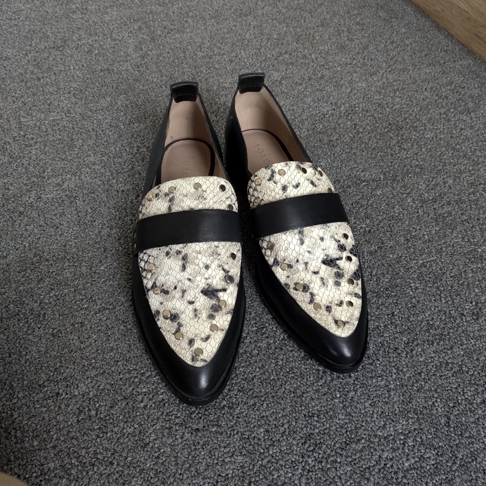 Beautiful Joie genuine leather loafer
